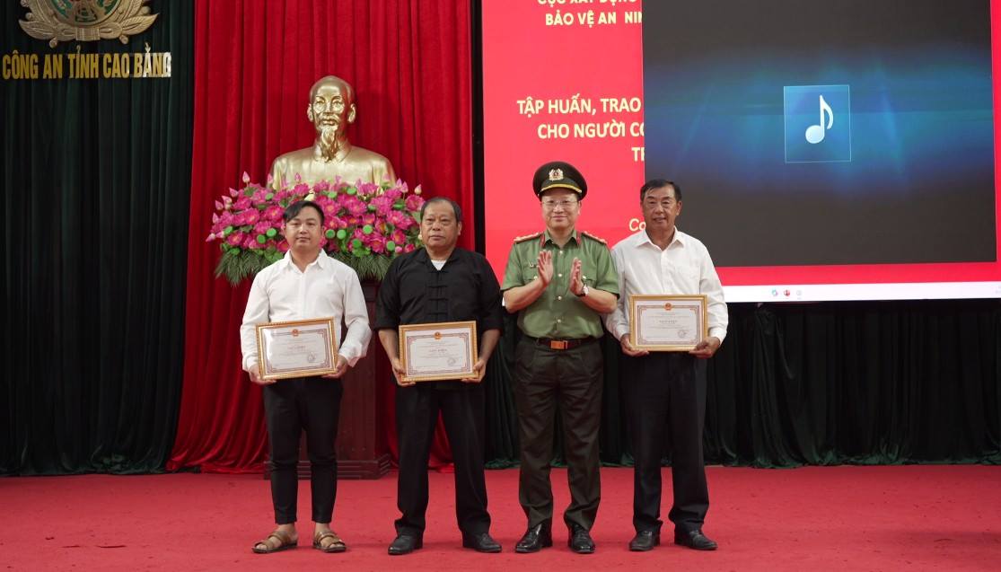 anh tin bai
